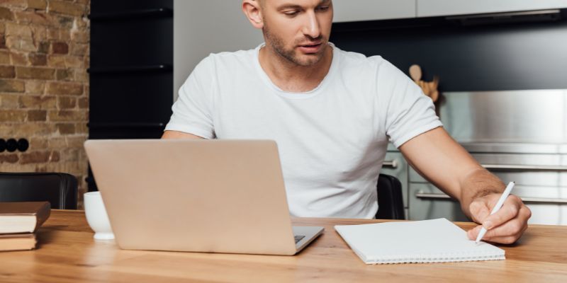 Como Escolher um Bom Notebook Para Estudar